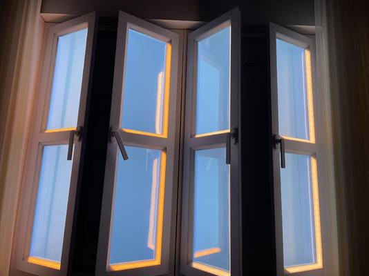 160W Akıllı Tavan Lambası, 10000'den Fazla Lümen ve Kapalı Alanlar için Çoklu Protokol Entegrasyonu